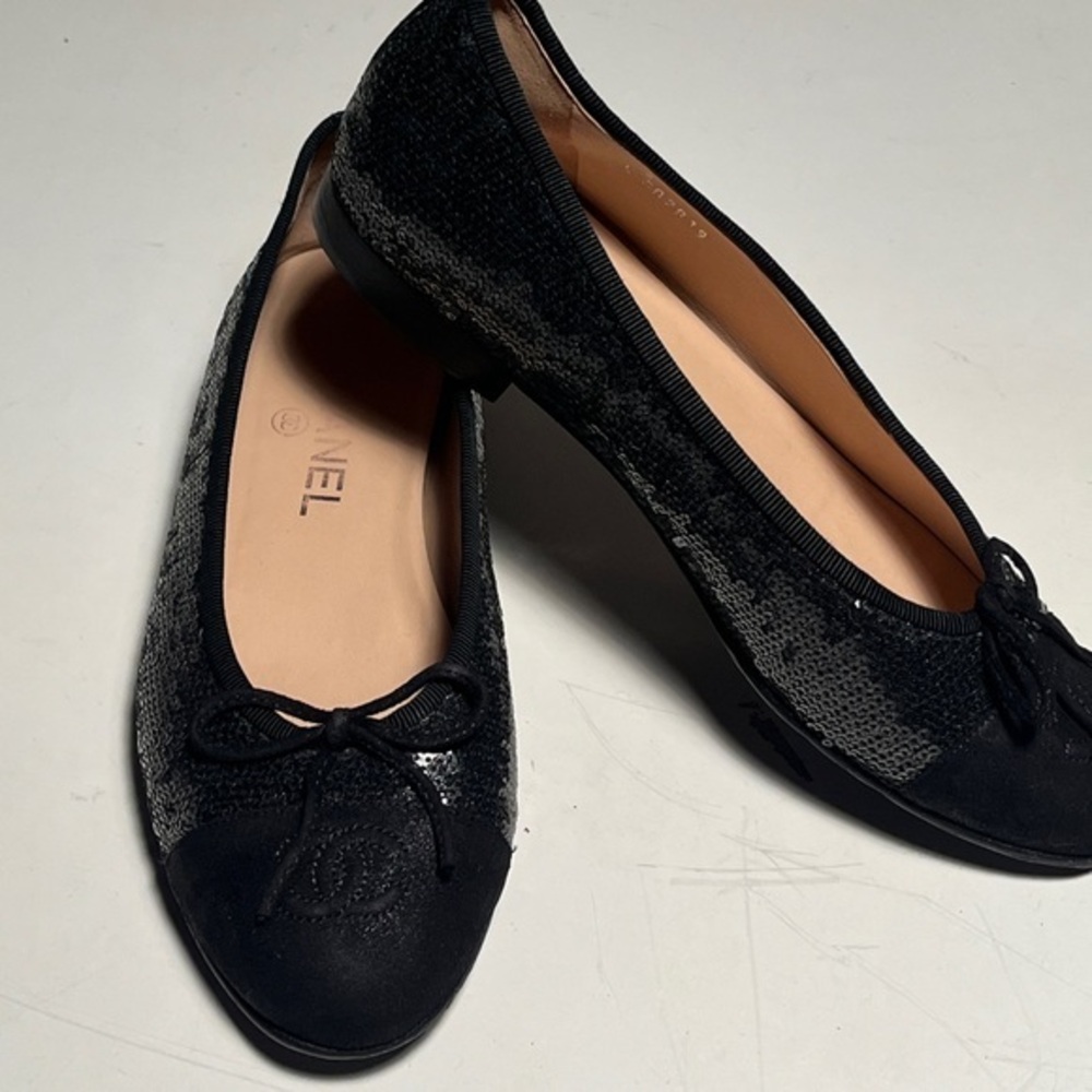 Elegant Black Sequin Flats Chanel